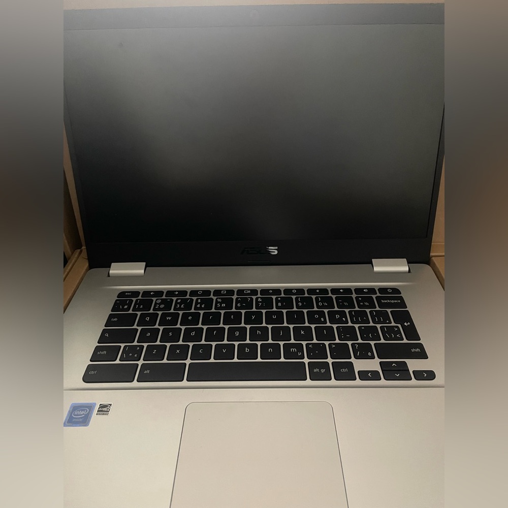 ASUS C523N Laptop